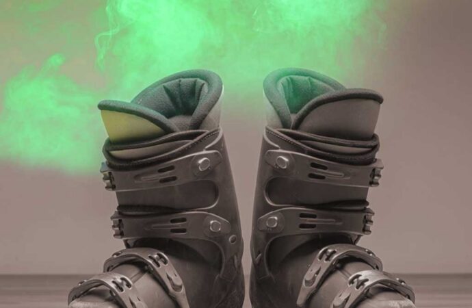 How to Get Rid of Smelly Ski Boots: What Actually Works